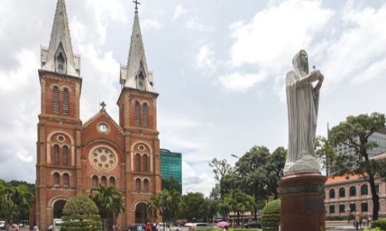 Vietnamese cathedral holds the statue of miraculous Virgin Marya