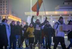 Mongolians brave freezing nights to fight corruption