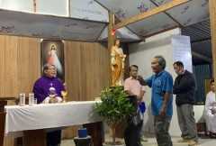 Vietnam officials storm Mass in ‘illegal chapel’