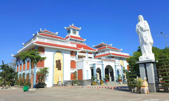 Vietnam’s Tac Say Cathedral lives the memory of martyred priest a